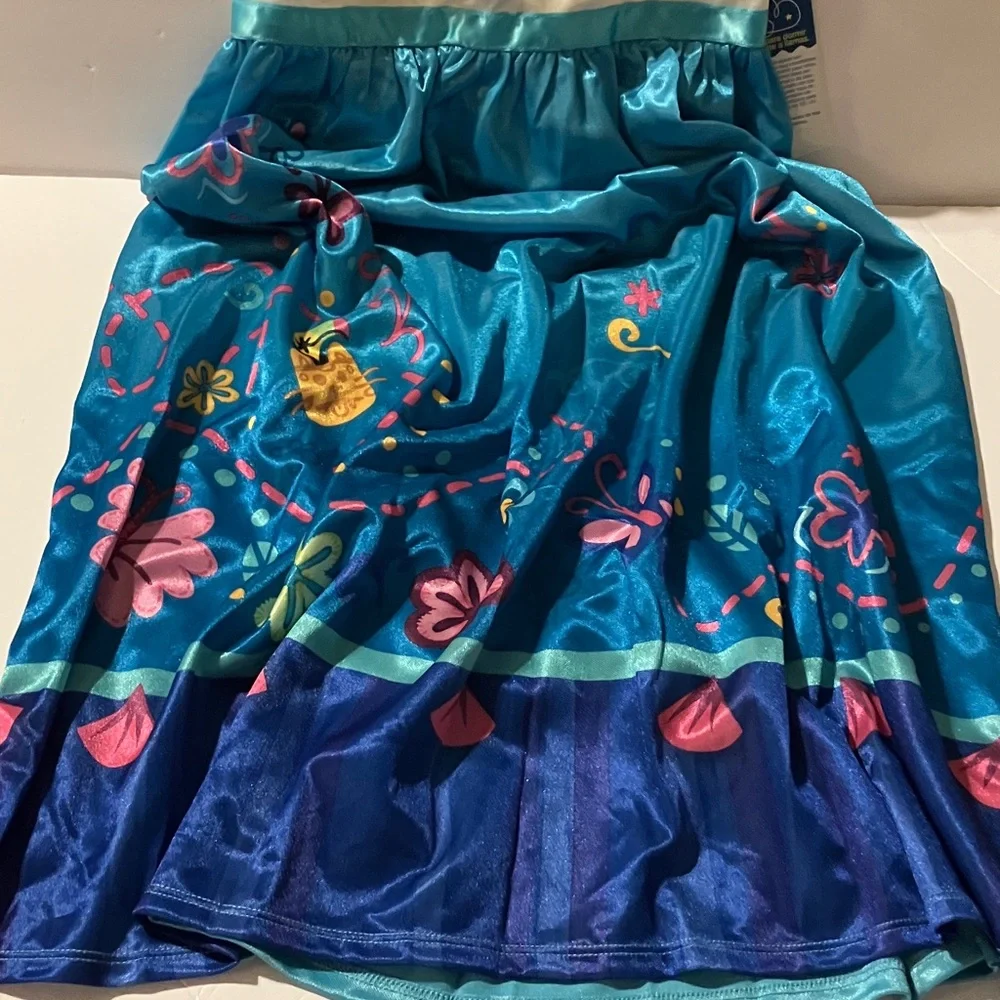 Disney Encanto Cream‎ and Blue Mirabel Character Nightgown Size 8 - Picture 4 of 13